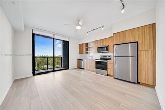 555 NE 8th St Unit 515, Fort Lauderdale, FL 33304