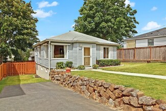 1014 N 30th St, Renton, WA 98056