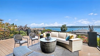 2923 Viewmont Place, Camano Island, WA 98282