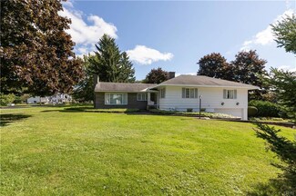 702 W 1st St S, Fulton, NY 13069