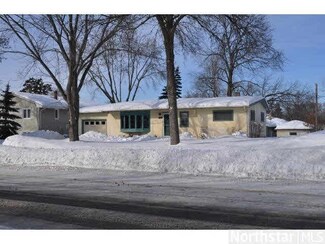 2177 2177 17th Ave E, North St. Paul, MN 55109