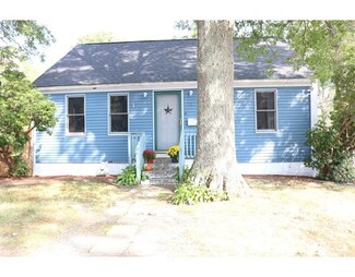 18 Gifford Ave, North Dartmouth, MA 02747