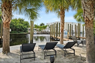 4832 SE Anchor Ave, Stuart, FL 34997