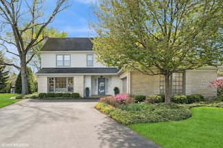 2960 Iroquois Rd, Wilmette, IL 60091