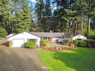 8 Forest Glen Ln SW, Lakewood, WA 98498