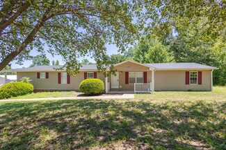 668 Pruitt Rd, Bowling Green, KY 42101