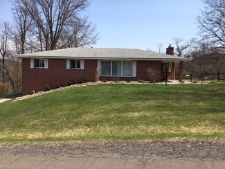 370 Chapman Dr W, Wellsburg, WV 26070