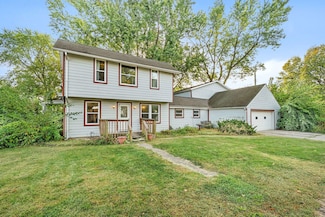 1636 N 4012th Rd, Earlville, IL 60518