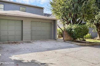 427 Bramblewood Ln, Knoxville, TN 37922