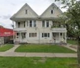 62 Thorn St Unit 58, Rochester, NY 14613