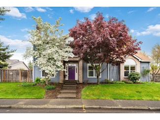 28575 SW Sandalwood Dr, Wilsonville, OR 97070