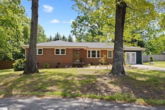 6 Strand Ct, Taylors, SC 29687