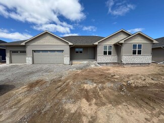 4662 Richard Ln, Howard, WI 54313