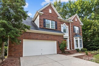 517 Chadmore Dr S, Charlotte, NC 28270