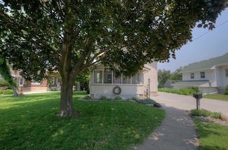 544 E 7th St, Red Wing, MN 55066