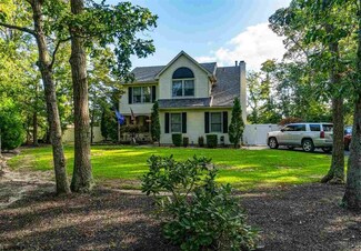 11 Lauradell Dr, Ocean View, NJ 08230