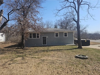 9418 E 82nd St, Raytown, MO 64138