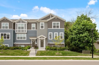 7602 Connie Ln, Inver Grove Heights, MN 55076
