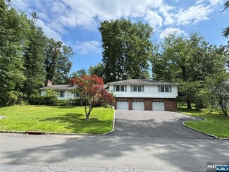 80 Canoe Brook Rd, Short Hills, NJ 07078