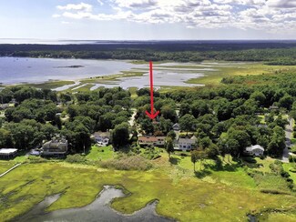 15 Arrowhead Ln, Marion, MA 02738