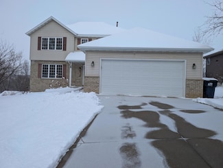 2114 Ponderosa Dr SW, Rochester, MN 55902