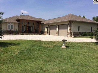 10380 SE 30th Ave, Pratt, KS 67124