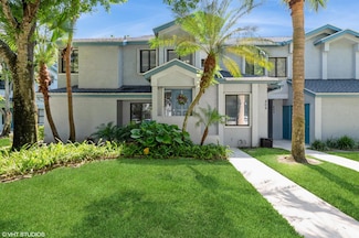805 Harbour Pointe Way, Greenacres, FL 33413