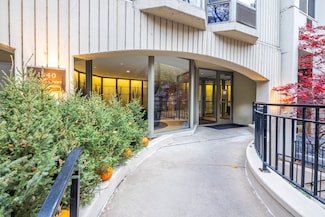 1340 N Dearborn St Unit 5C, Chicago, IL 60610