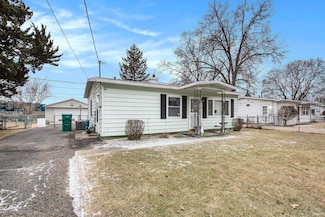 521 Imus Dr, Mishawaka, IN 46545