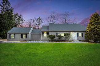 503 Bayville Rd, Locust Valley, NY 11560