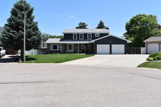 1635 Black Hills Ct, Alliance, NE 69301