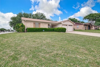 2601 Denbury Dr, Fort Worth, TX 76133