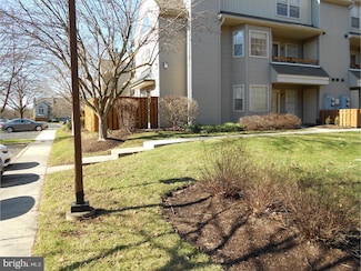 3607 Waltham Ct Unit 221, Yardley, PA 19067