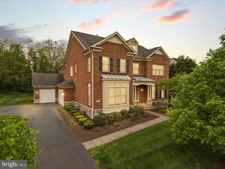 4691 Autumn Glory Way, Chantilly, VA 20151