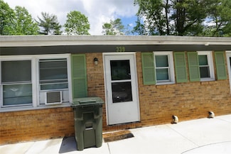 339 Laurel St, Hudson, NC 28638