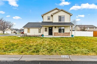 2016 S 54th Ave, Yakima, WA 98903