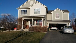 422 Valley View Dr, Saint Charles, IL 60175