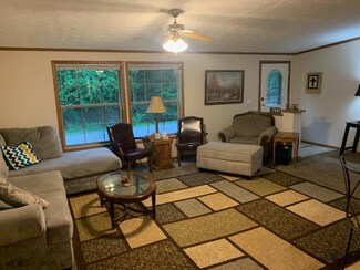 1533 Woodrow Wilson Rd, Carrollton, KY 41008