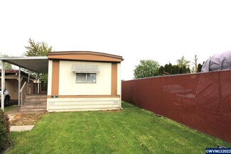 4747 Amber St NE, Salem, OR 97301