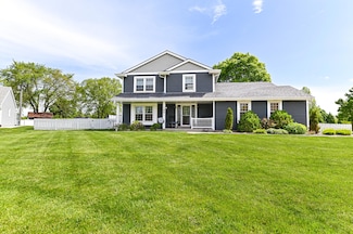 140 E Stuart Dr, Oak Creek, WI 53154
