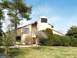 28 Center Ave, Cherry Hill, NJ 08003