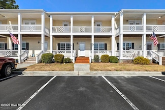 25 Outrigger Dr, Swansboro, NC 28584