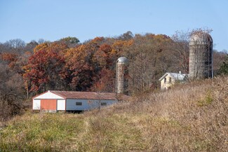 7401 Norton Rd, Hollandale, WI 53544
