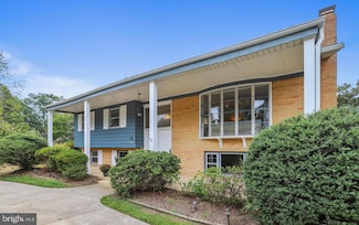 1121 Collingwood Rd, Alexandria, VA 22308