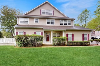 25 Avery Ct Unit 38, Nesconset, NY 11767
