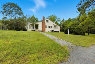 180 Hill Ave, Keysville, VA 23947