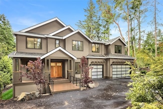 4740 NE Rose Ave NE, Bainbridge Island, WA 98110