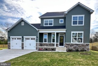 8497 Rolling Rd, Manassas, VA 20110