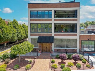 75 Wharf St, Morgantown, WV 26501