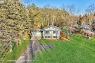 59 S Waverly Rd, Eaton Rapids, MI 48827
